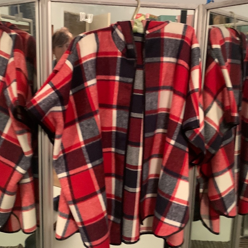 NEW flannel look poncho.brushedThis is perfect for those hate jackets